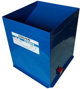 ТЕРММИКС Измельчитель зерна"Уральские Хрюшки" (350 кг/ч) квадратная Измельчитель зерна